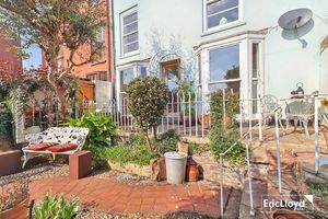 Photo 4- click for photo gallery